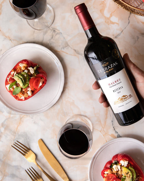 THE HOLIDAY GUIDE TO THE PERFECT GIFT