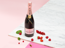 Load image into Gallery viewer, MOËT &amp; CHANDON ROSE IMPERIAL 750ML (GIFT BOX - Fresh Stocks)